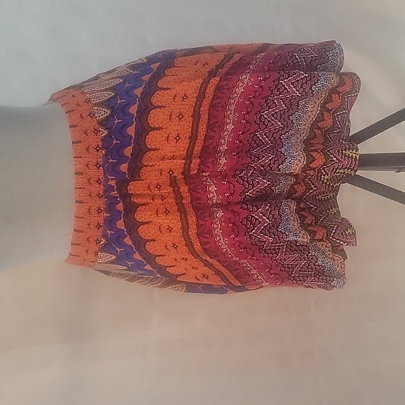 Lily White Mini Skirt with Front Zipper, Pockets & Elastic Waist, Size: M - Picture 5 of 11